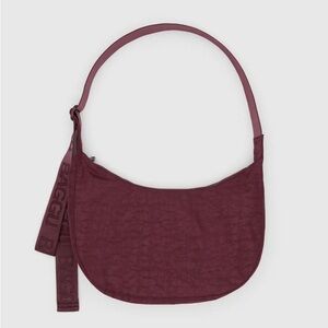 Baggu Medium Nylon Crescent Bag Mahogany